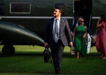 Longtime Trump advisor to depart the White House at month’s end