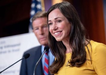 How one Alabama senator’s quiet diplomacy helped end longest shutdown in US history